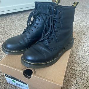 BLACK DOC MARTENS 1460 kids size 5/6 women size 6.5/7